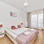 Dmowskiego Kepa Mieszczanska By Renters * 브로츠와프