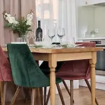 아파트 Dmowskiego Kepa Mieszczanska By Renters 브로츠와프