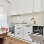 아파트 Dmowskiego Kepa Mieszczanska By Renters *