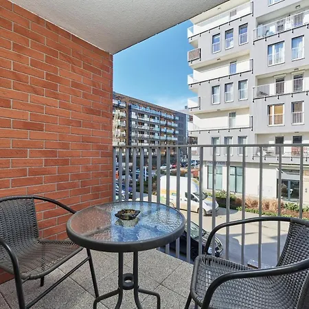 Dmowskiego Kepa Mieszczanska By Renters * 브로츠와프